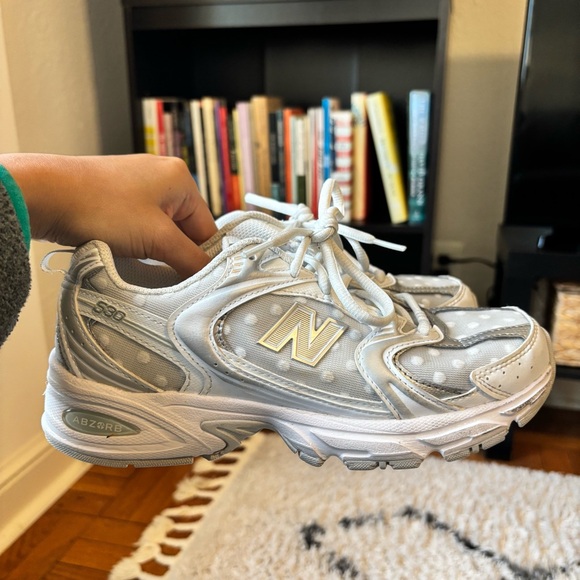 Polka Dot Anthroplogie New Balance 530 Sneakers Women’s 6.5 - Picture 3 of 7